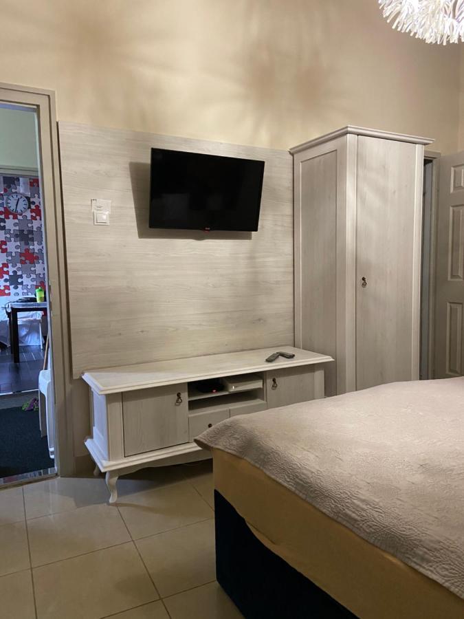 Senorita Apartment มิชโคลซ์ ภายนอก รูปภาพ